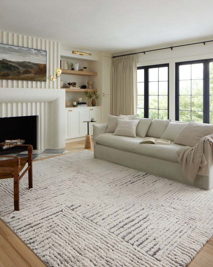 The Rug Corner Loloi Levitt Shag Ivory / Grey