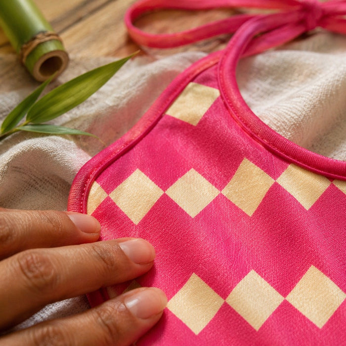 Mimi Baby Bib | Zigzag | Geo Play | Bamboo-Cotton, Waterproof, Tagless | 0-4Y