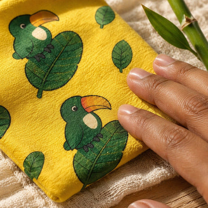 Mimi Swaddle Wrap | Toucan & Leaf | Tropicale | Bamboo-Muslin, 3× Softer, 120×120cm | 0-6M