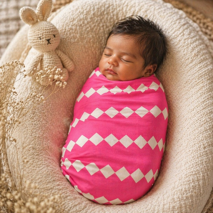 Mimi Swaddle Wrap | Zigzag | Geo Play | Bamboo-Muslin, 3× Softer, 120×120cm | 0-6M