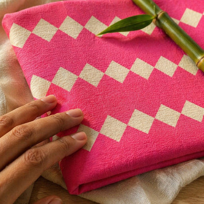 Mimi Swaddle Wrap | Zigzag | Geo Play | Bamboo-Muslin, 3× Softer, 120×120cm | 0-6M